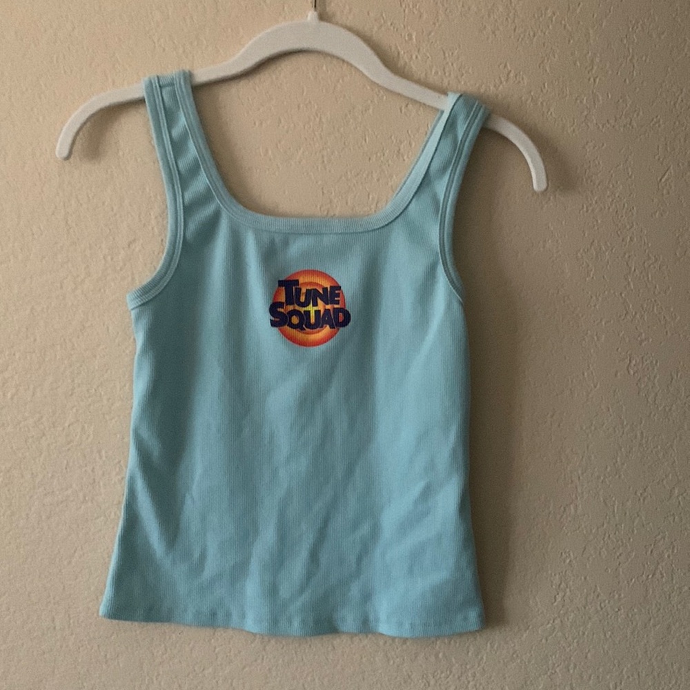Looney Tunes blue tank top. Size M